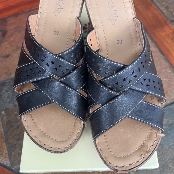 Patrizia Spring Step Black Wedge Sandals 8.5 39 - Picture 3 of 3